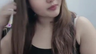 Mandi Bareng Mia Asyik Mainin Uting ID 78868557 Mango