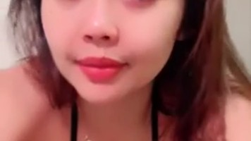 Miss HyperNova Yang Pamer Keseksian